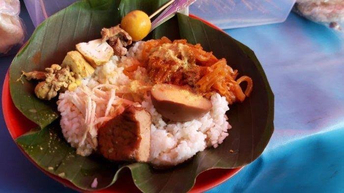10 Warung Nasi Ayam Paling Enak di Semarang, Rugi Kalo Gak Nyoba 7 10 Warung Nasi Ayam Paling Enak di Semarang, Rugi Kalo Gak Nyoba 7