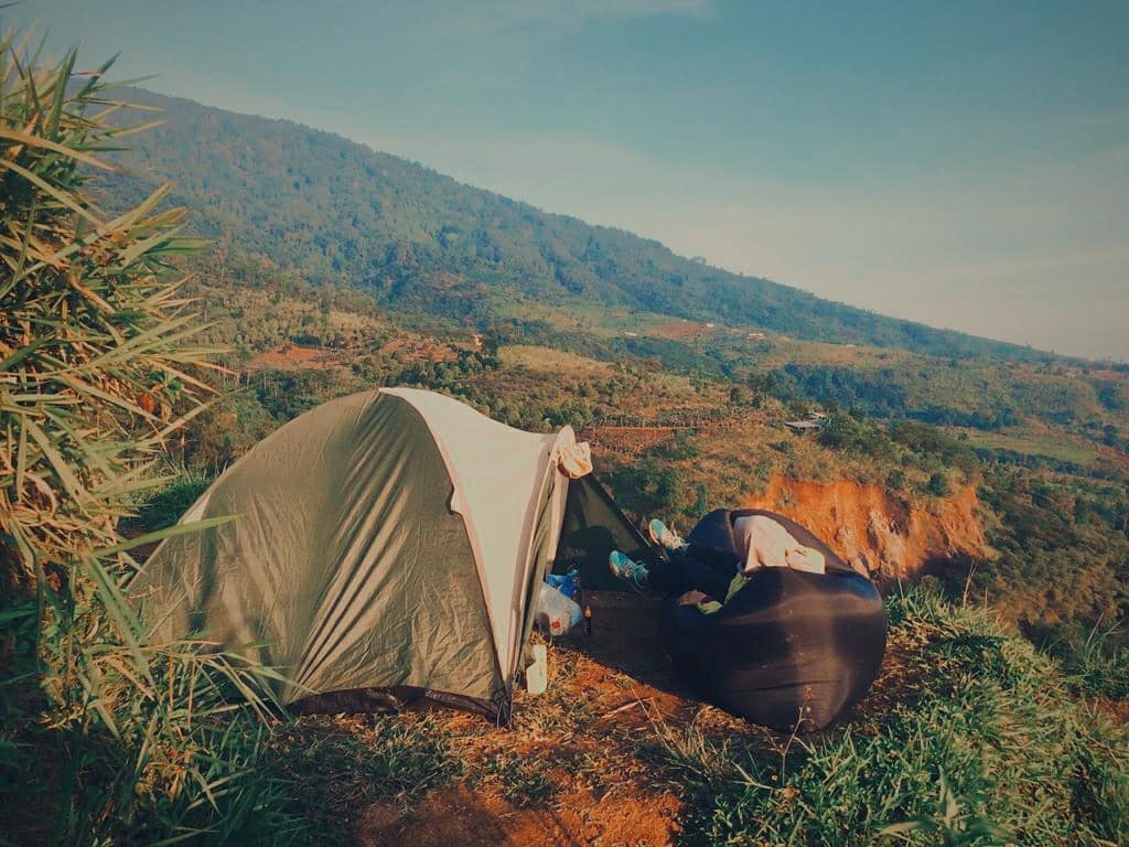 Indahnya View di Bukit Alesano, Pas Buat Camping dan Sunset Time 6 Indahnya View di Bukit Alesano, Pas Buat Camping dan Sunset Time 6