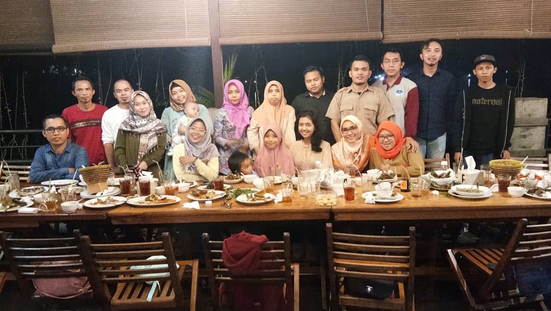 Telaga Seafood Cibubur, Restoran Pinggir Danau Paling Sejuk di Jakarta Timur 9