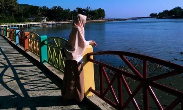 Asal Usul Wisata Pantai Ayah Yang Terletak di Kebumen dan Berapa Harga Tiket Masuknya? 21 Pantai ayah di kebumen jawa tengah tiket masuk wisata logending asal usul gambar foto lokasi letak terletak dimana cilacap purwokerto gombong menganti sejarah jogja jatijajar yogyakarta jogjakarta pasir terdapat di provinsi