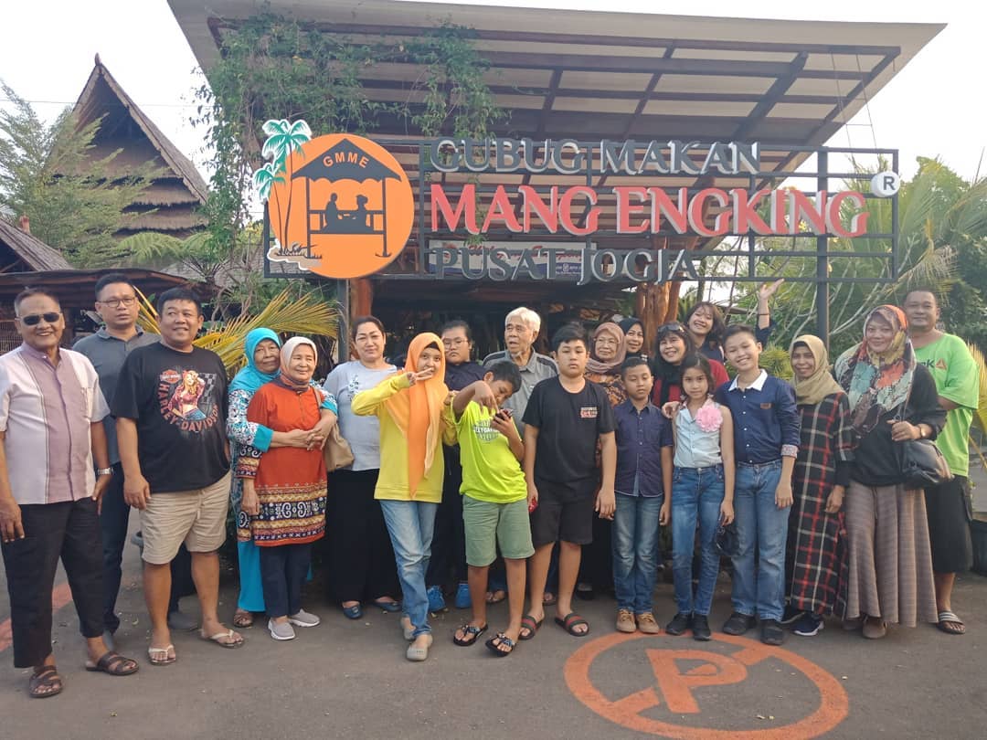 Mang Engking Godean, Harga Terjangkau Dengan Puluhan Cita Rasa 3