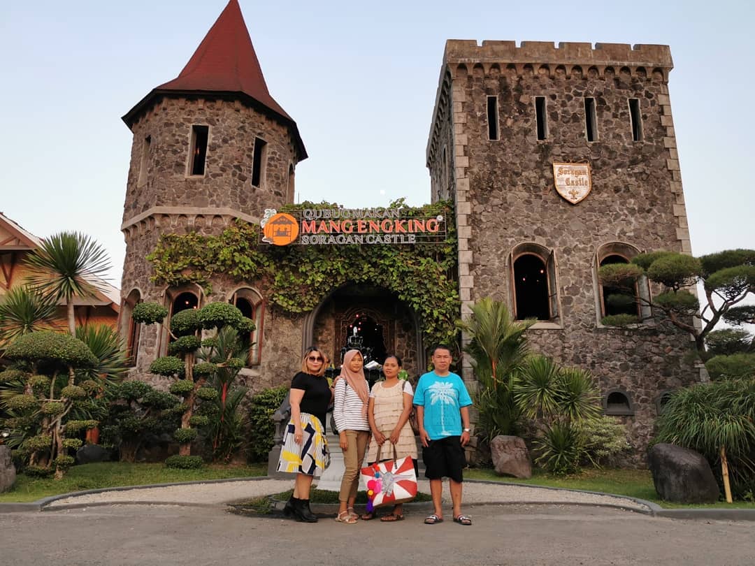 Mang Engking Jogja Soragan Castle, Resto Dengan Arsitektur Bangunan Keren 3