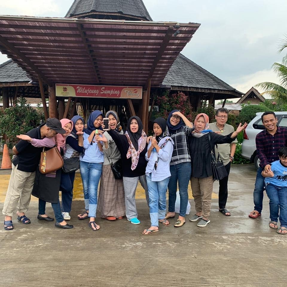 Mang Engking Cikarang, Dari Udang Gurame Cumi Hingga Kepiting 4 Mang Engking Cikarang, Dari Udang Gurame Cumi Hingga Kepiting 3