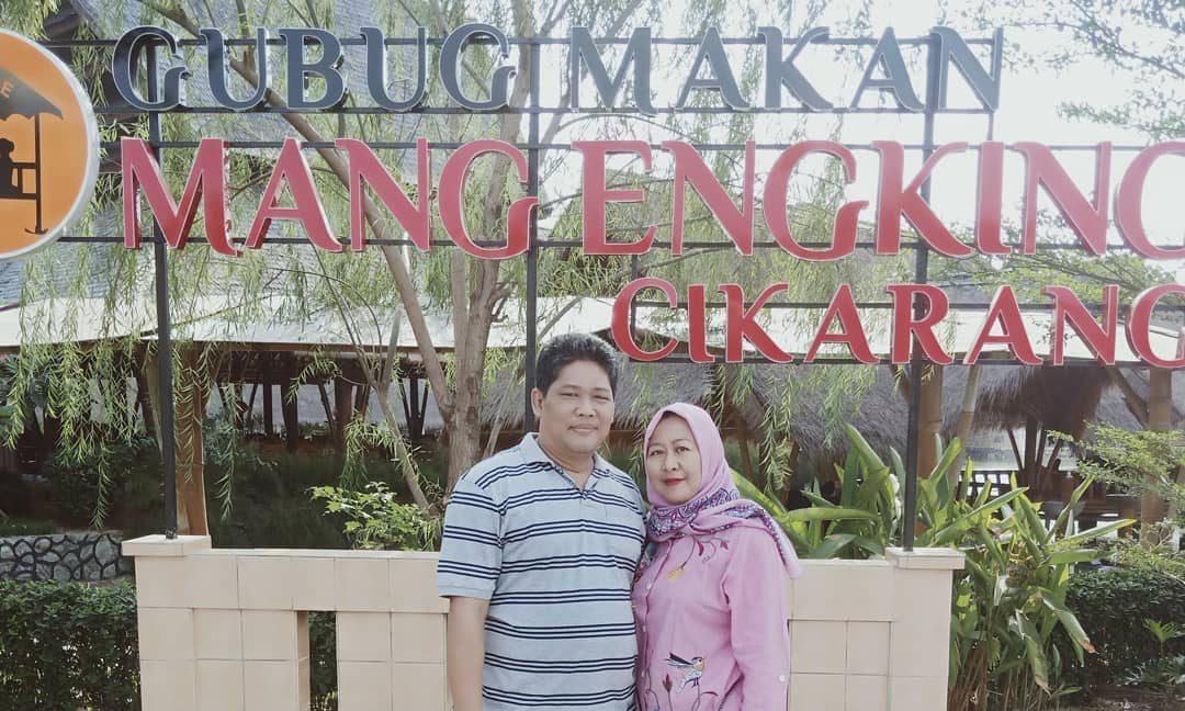 Mang Engking Cikarang, Dari Udang Gurame Cumi Hingga Kepiting 1 Mang engking cikarang harga menu 2025 saung gm daftar gubug rm restoran alamat resto lemah abang makan bekasi west java di rumah no telp telepon