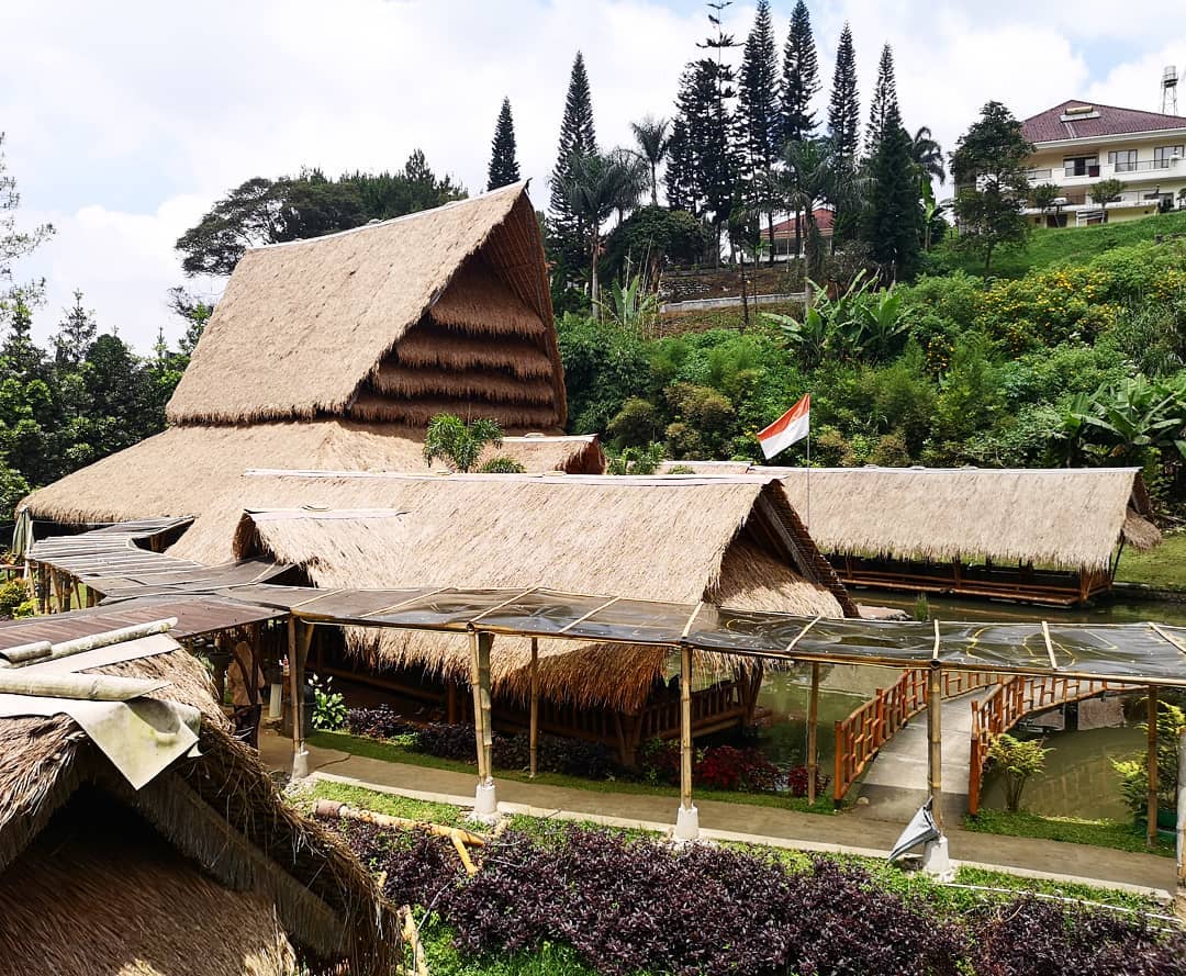 Mang Engking Lembang, Restoran Dengan Suasana Sejuk 1 Mang engking lembang bandung harga menu 2025 rumah makan gubug jawa barat no telp alamat dimana saung restoran resto daftar di makanan paket telepon cabang