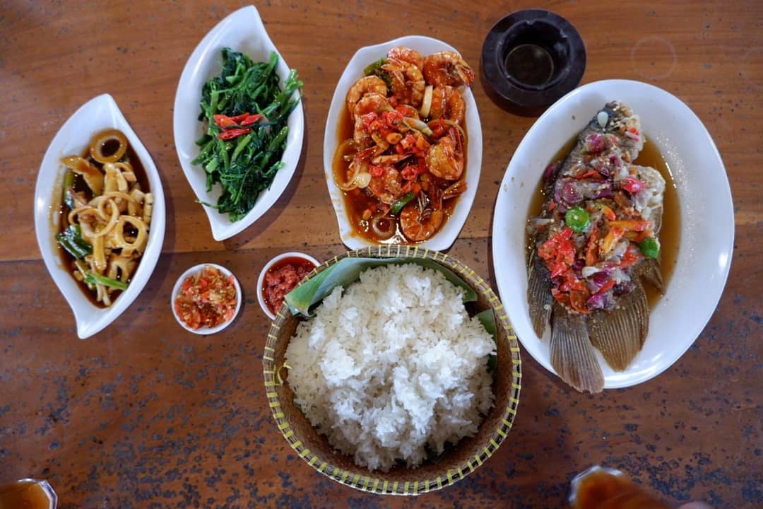 Mang Engking Cikarang, Dari Udang Gurame Cumi Hingga Kepiting 2 Mang Engking Cikarang, Dari Udang Gurame Cumi Hingga Kepiting 1