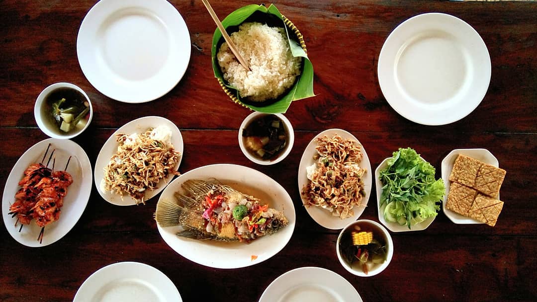 Mang Engking Purwokerto, Resto Sunda Paling Laris 2 Mang Engking Purwokerto, Resto Sunda Paling Laris 1