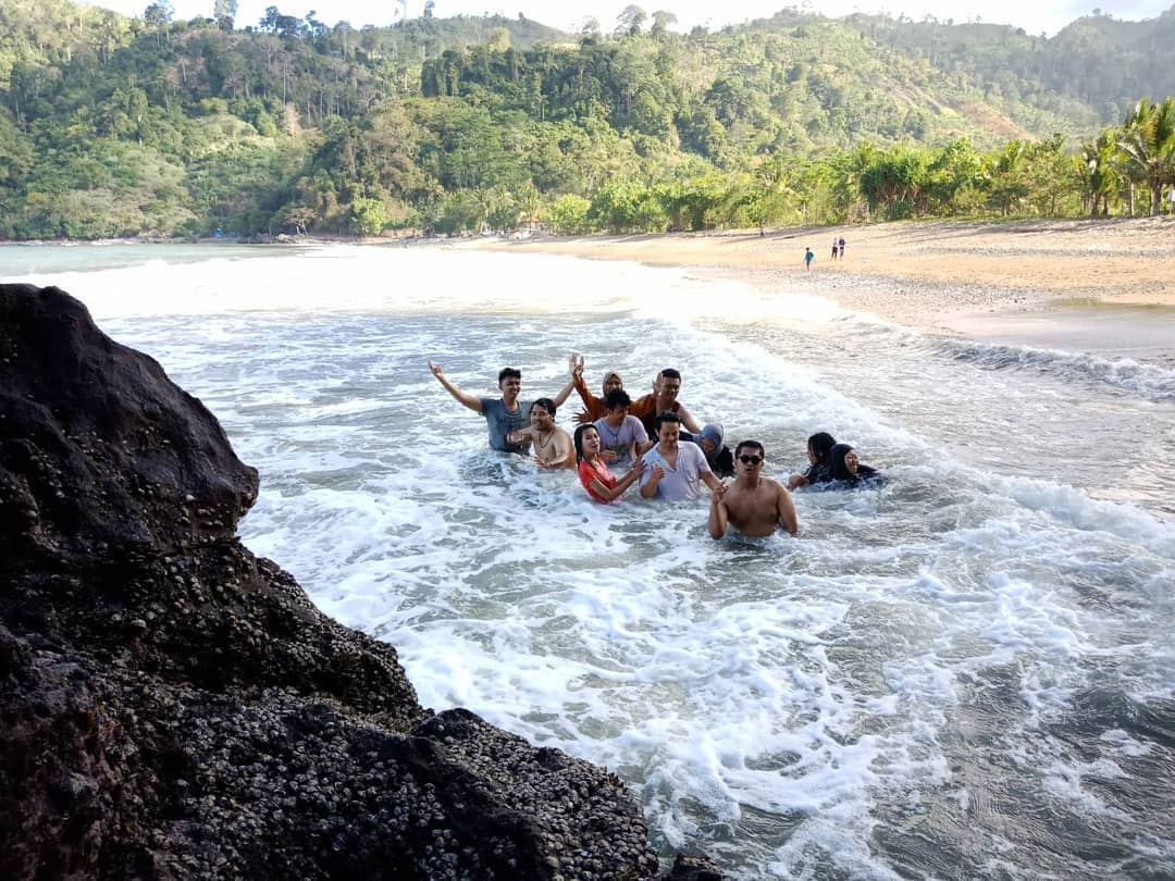 Pantai Gemah di Tulungagung Yang Exotic dan Termasuk Spot Paling Ciamik Buat Sunset Time 2