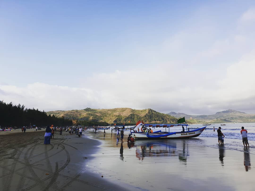 Pantai Gemah di Tulungagung Yang Exotic dan Termasuk Spot Paling Ciamik Buat Sunset Time 1