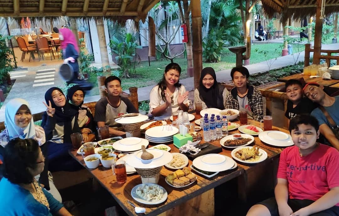 Mang Engking Citra Raya, Restoran Paling Familiable 8 Mang Engking Citra Raya, Restoran Paling Familiable 7
