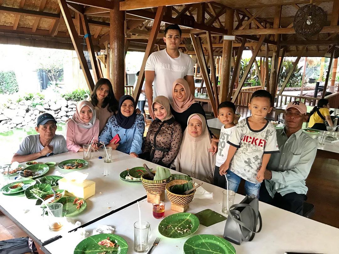 Gubug Udang Situ Cibubur, Restoran Dengan Suasana Pedesaan 5 Gubug Udang Situ Cibubur, Restoran Dengan Suasana Pedesaan 4