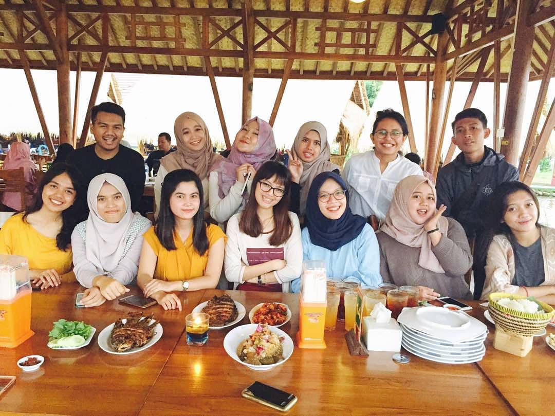 Mang Engking Cikarang, Dari Udang Gurame Cumi Hingga Kepiting 8 Mang Engking Cikarang, Dari Udang Gurame Cumi Hingga Kepiting 7