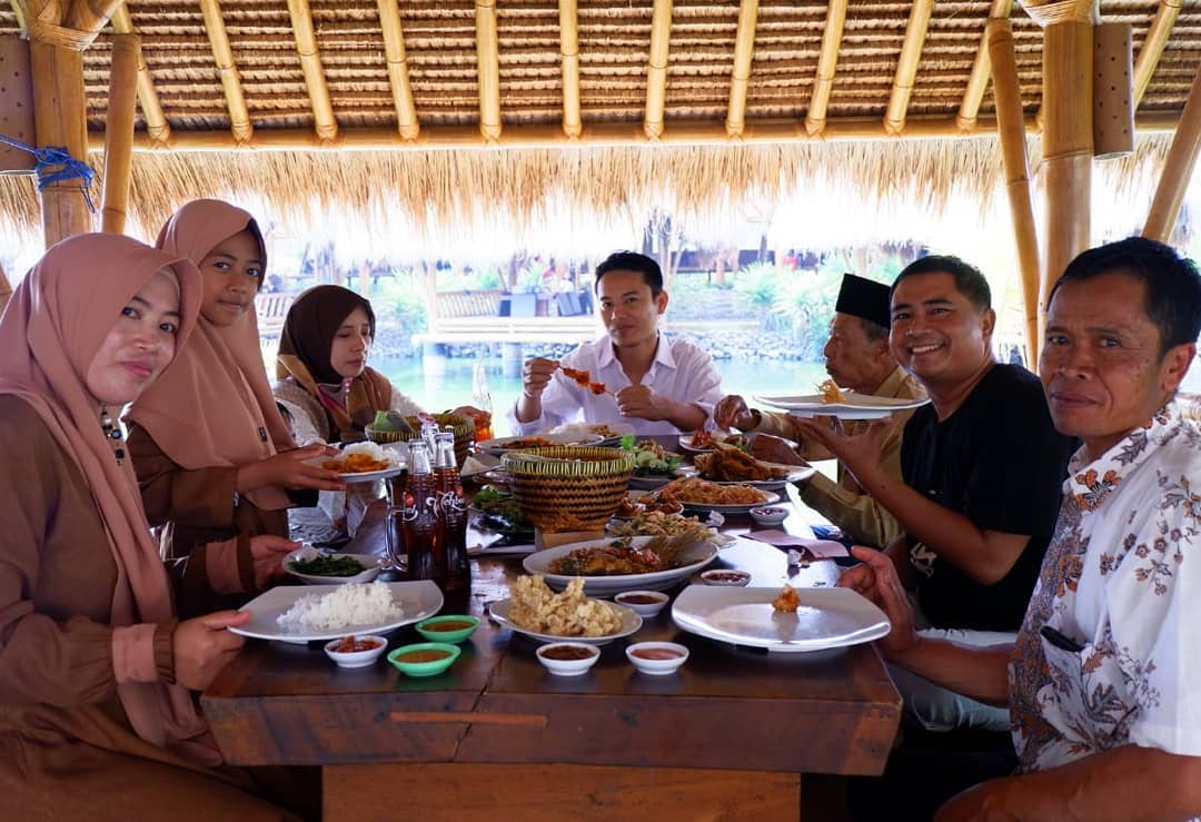 Mang Engking Bekasi, Luar Biasa Nikmatnya Kuliner Khas Sunda Ini 5
