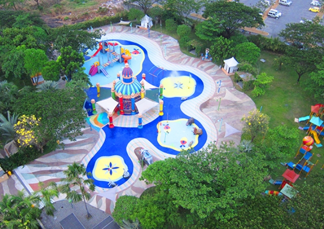 Ciputra Waterpark Surabaya 3 Ciputra Waterpark Surabaya 2