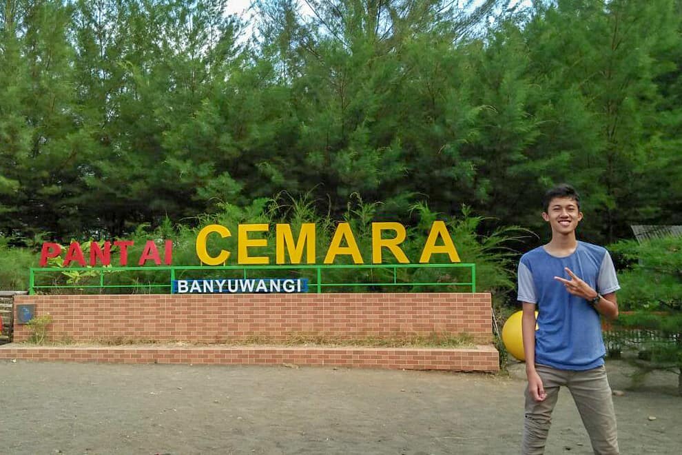 Pantai Cemara di Banyuwangi 1