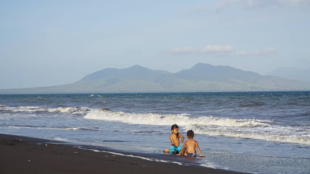 Pantai Cemara di Banyuwangi 8