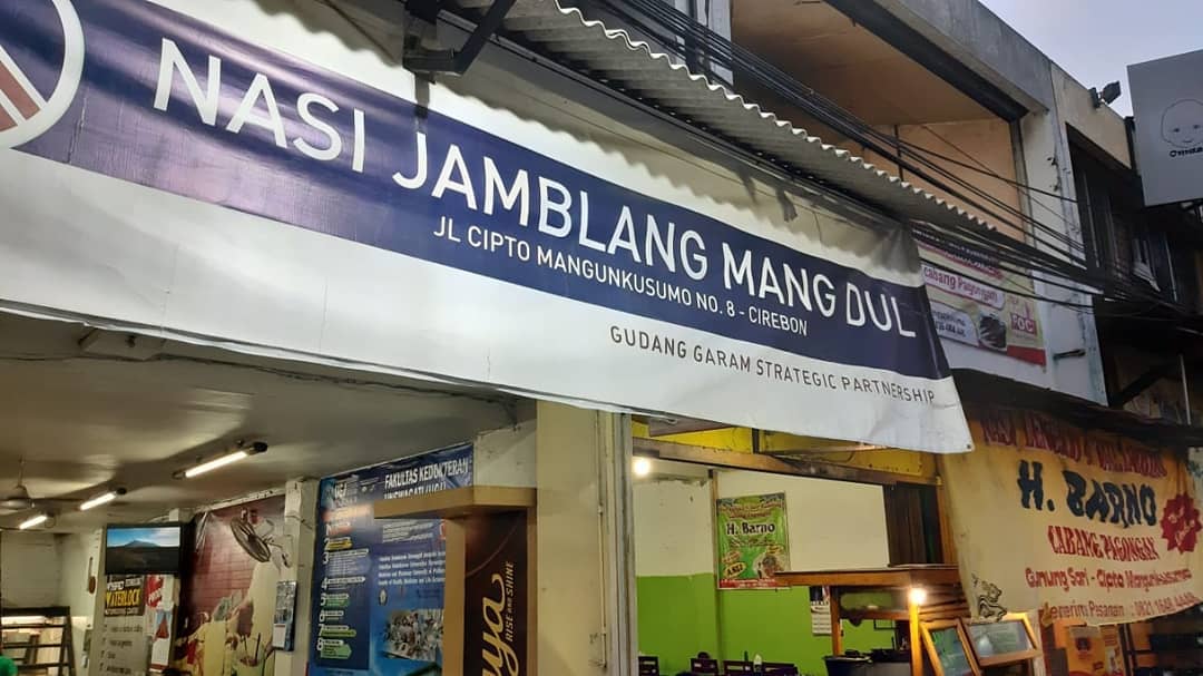 Kulineran di Cirebon, Jangan Lupa Mampir ke Nasi Jamblang Mang Dul Ini Menunya 1