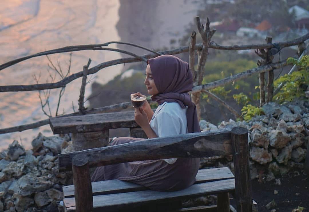 Beberapa Potret Cantiknya Shoka Bukit Senja, Spot Kece Untuk Sunset Time di Gunungkidul Yogyakarta 8 Beberapa Potret Cantiknya Shoka Bukit Senja, Spot Kece Untuk Sunset Time di Gunungkidul Yogyakarta 8