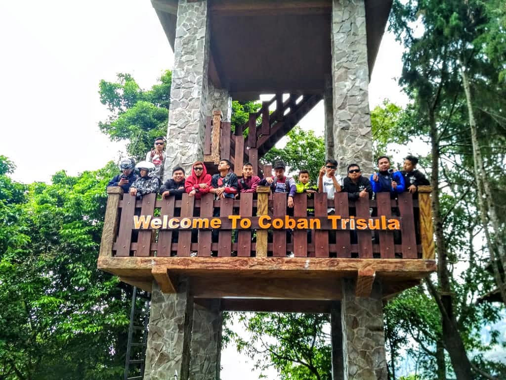 Intip Keunikan Coban Trisula, Air Terjun Hits di Kalangan Pendaki Semeru 1