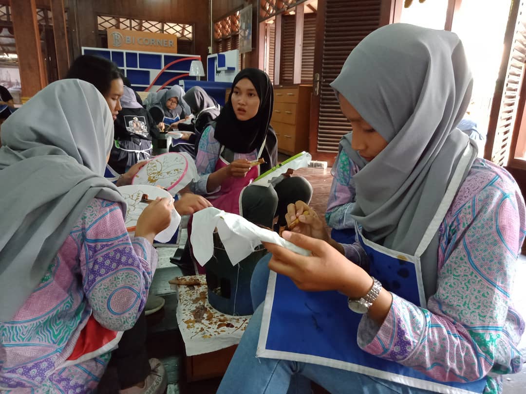 Museum Tekstil, Tempat Paling Cocok Belajar Membatik di Jakarta 2