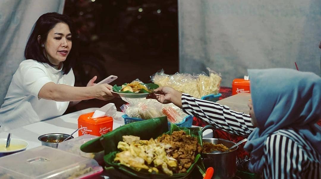 Nasi ayam bu pini semarang yu nah jawa tengah anjasmoro harga puri pemuda gang pinggir kota city central java