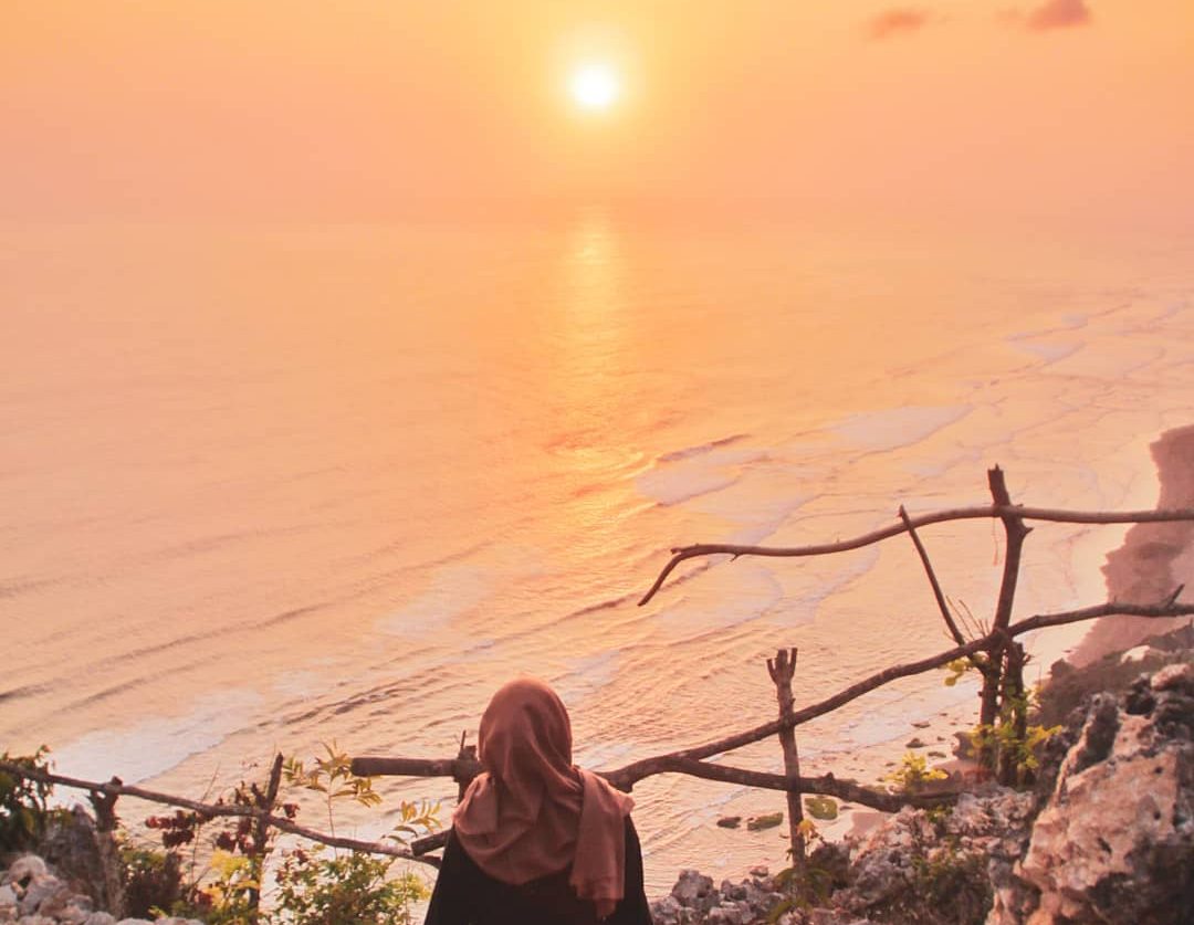 Beberapa Potret Cantiknya Shoka Bukit Senja, Spot Kece Untuk Sunset Time di Gunungkidul Yogyakarta 6 Beberapa Potret Cantiknya Shoka Bukit Senja, Spot Kece Untuk Sunset Time di Gunungkidul Yogyakarta 6