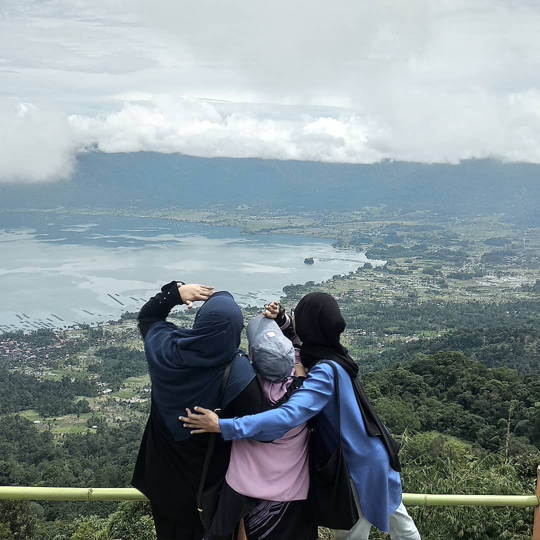 Pesona Danau Maninjau Agam, Sisi Keindahan Lain Dari Ranah Minang 7 Pesona Danau Maninjau Agam, Sisi Keindahan Lain Dari Ranah Minang 7