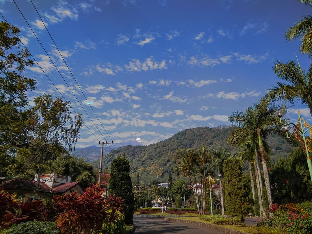 Nikmati Sisi Kesejukan Lain Kota Mojokerto Dengan Vakansi ke Villa Puncak Trawas 9