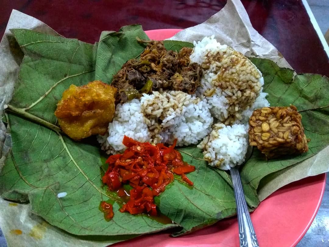 Kulineran di Cirebon, Jangan Lupa Mampir ke Nasi Jamblang Mang Dul Ini Menunya 4