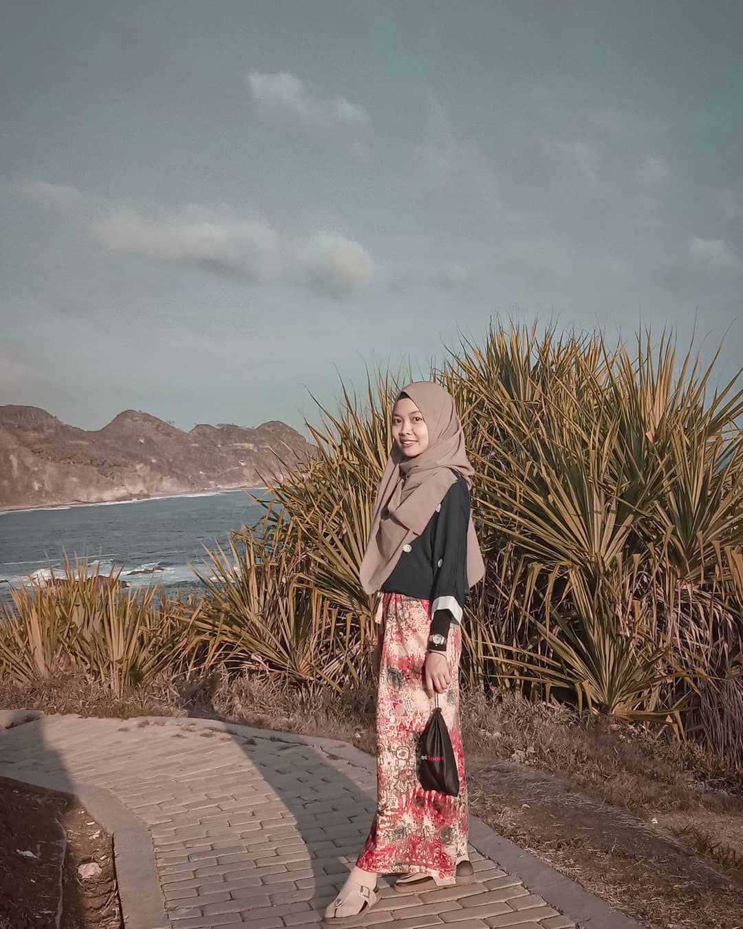 Potret Cantiknya Lokasi Pantai Menganti di Kebumen, Apakah Tempat Wisata Ini Buka Atau Ditutup? 2