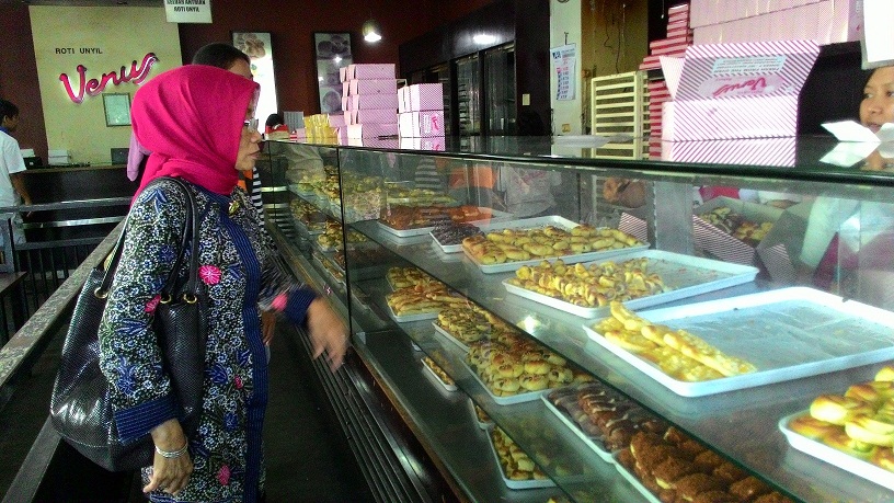 10 Toko Roti Unyil Venus di Sekitar Bogor Yang Bisa Kamu Kunjungi 4