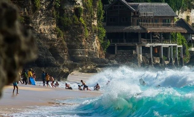 Potret Indahnya Lokasi Wisata Pantai Dreamland Pecatu Bali dan Berapa Harga Tiket Masuknya? 3 Pantai dreamland di bali lokasi uluwatu pecatu tiket masuk wisata alamat gambar foto hotel map letak bayar tommy soeharto tulungagung indonesia ajibarang sejarah beach salatiga jimbaran sunset