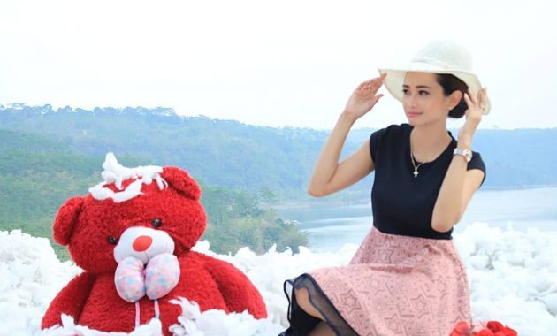 Pilih Spot Foto Balon Udara Atau Negeri Diatas Awan? Hanya di Goa Kreo 6 Goa kreo semarang tiket masuk wisata sejarah waduk jatibarang ungaran legenda misteri gunungpati lokasi map jalan menuju gambar alamat foto maps cerita harga peta rute denah terbaru awan negeri diatas terletak kecamatan buka jam berapa tutup dalam bahasa jawa bendungan kelurahan kandri dulu dari festival durian fasilitas google gunung pati htm info informasi isi tengah jaman kota indonesia kebakaran kisah keindahan korban kera keunikan unnes salatiga daerah mana mitos