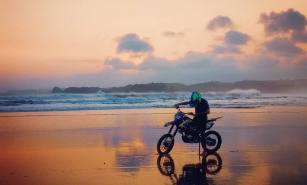 Jalan Menuju Lokasi Pantai Serang di Blitar Jawa Timur dan Berapa Harga Tiket Masuknya? 1