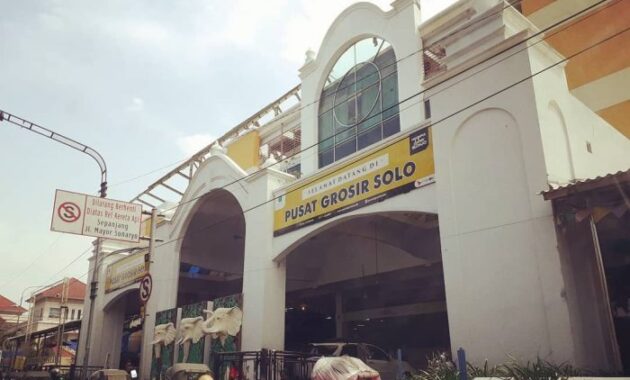 Pusat Grosir Solo, Tujuan Wisata Belanja Kain Paling Lengkap 2