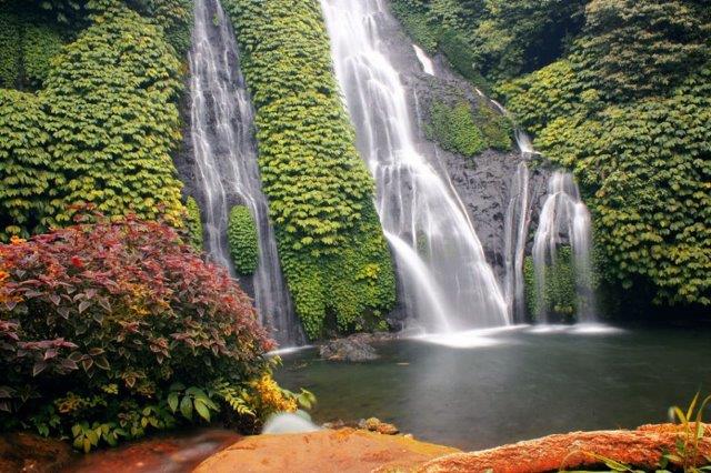 Ini Lho Pesona Air Terjun Banyumala Bak Seperti Surga Tersembunyi 5 Ini Lho Pesona Air Terjun Banyumala Bak Seperti Surga Tersembunyi 4