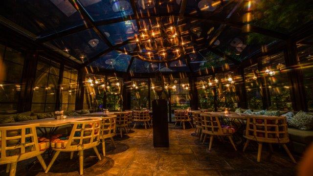 Gardin Bistro Bali, Sensasi Romantic Dinner Ditengah Hutan 8