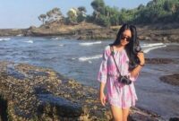 Pantai cicalobak garut di jawa barat indonesia karangwangi mekarmukti lokasi letak wisata penginapan foto alamat selatan gambar pameungpeuk rute ke sejarah pasir putih gunung geder photo photos