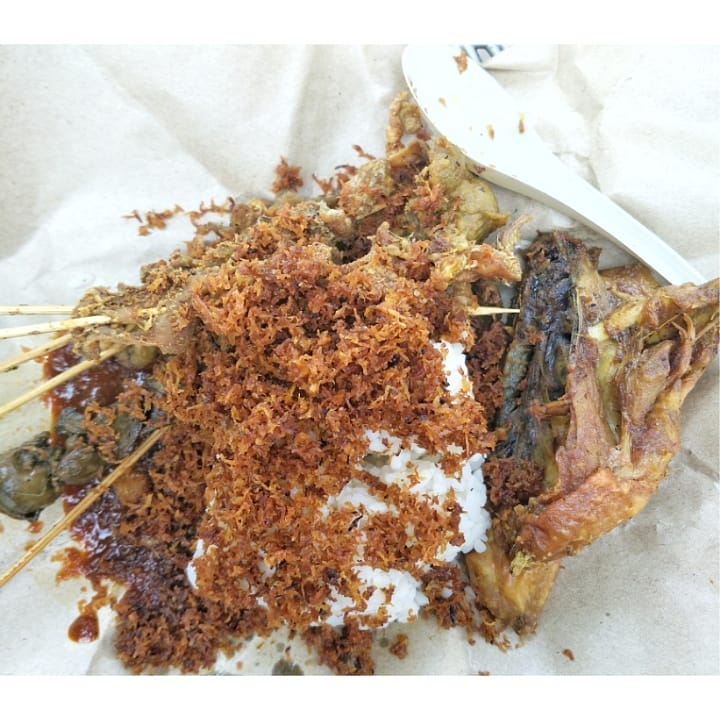 Ayam Goreng Santa Maria, Kuliner Cirebon Rekomendasi Para Youtuber 6