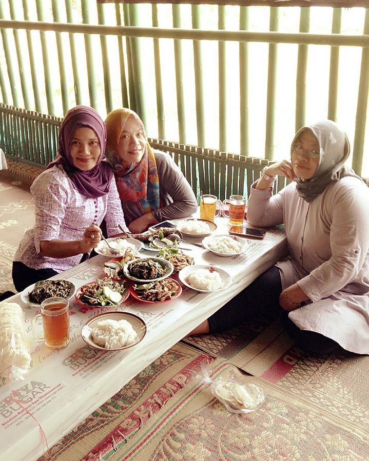 Warung Iwak Wader Dermaga Kediri, Kuliner Pinggir Kali Yang Bikin Nagih 6