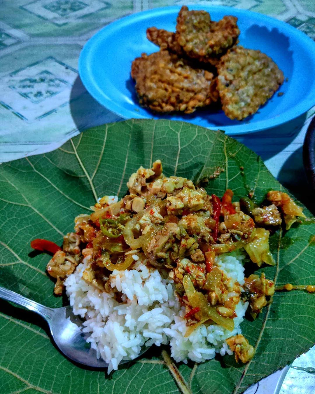 Kulineran Tengah Malam di Tegal, Sega Warsa Pagerbarang Solusinya 5