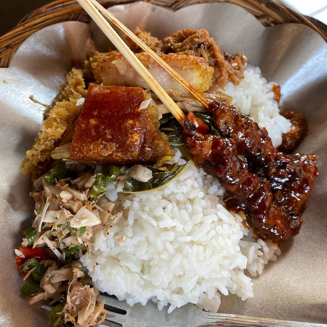 Hunting Babi Guling Enak dan Murah? Warung Men Sedu Tempatnya 8