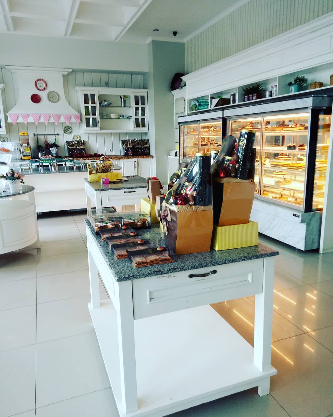 Berburu Cake dan Chocolate Lezat? Dapur Cokelat Depok Tempatnya 5