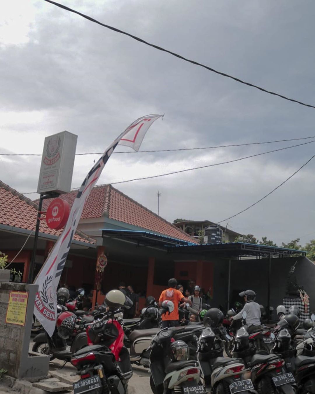 Hunting Babi Guling Enak dan Murah? Warung Men Sedu Tempatnya 4