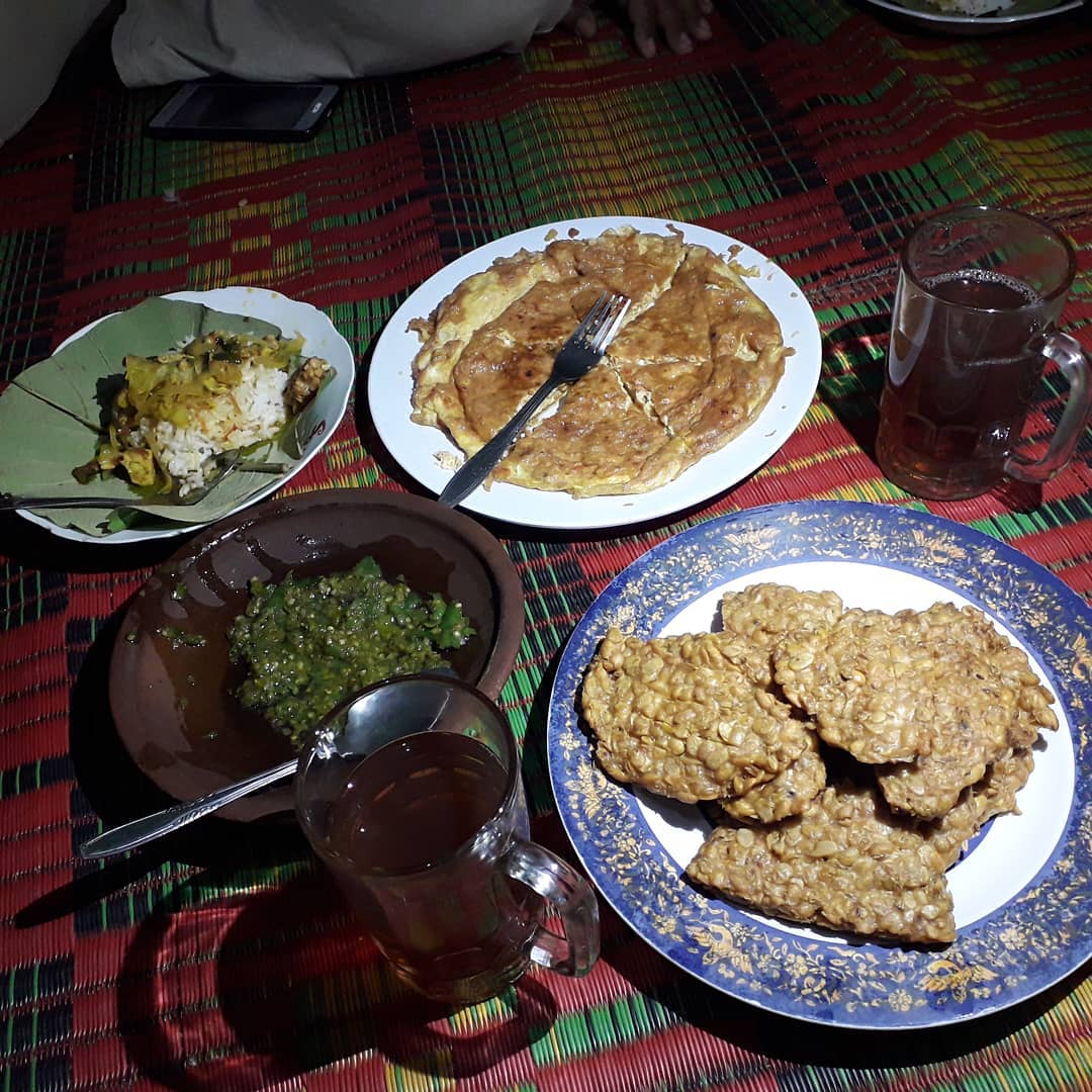 Kulineran Tengah Malam di Tegal, Sega Warsa Pagerbarang Solusinya 4