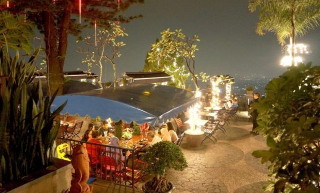 45 Referensi Tempat Makan Enak di Wilayah Bandung Yang Recommended dan Harganya Murah 4 Tempat makan di bandung rekomendasi buka puasa bersama bareng pacar restoran yang murah kuliner keluarga favorit enak cocok untuk jajanan romantis timur selatan berbuka lesehan asyik asik buat anak muda cafe recommend karaoke bulan dan kota yg nyaman recomended setiabudi seru meriah