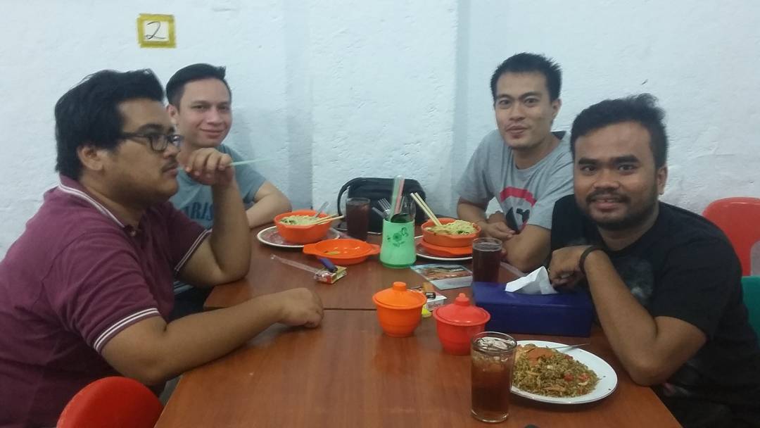 10 Tempat Makan di Sunter Yang Enak dan Apakah Ada Restoran Seafood Atau Vegetarian? 10