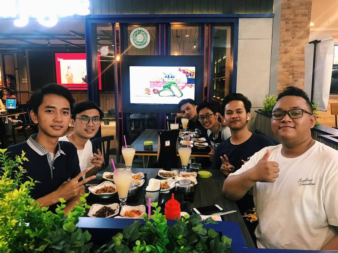 10 Daftar Tempat Makan Enak di fX Sudirman Jakarta dan Adakah Restoran Korea Atau Jepang? 9