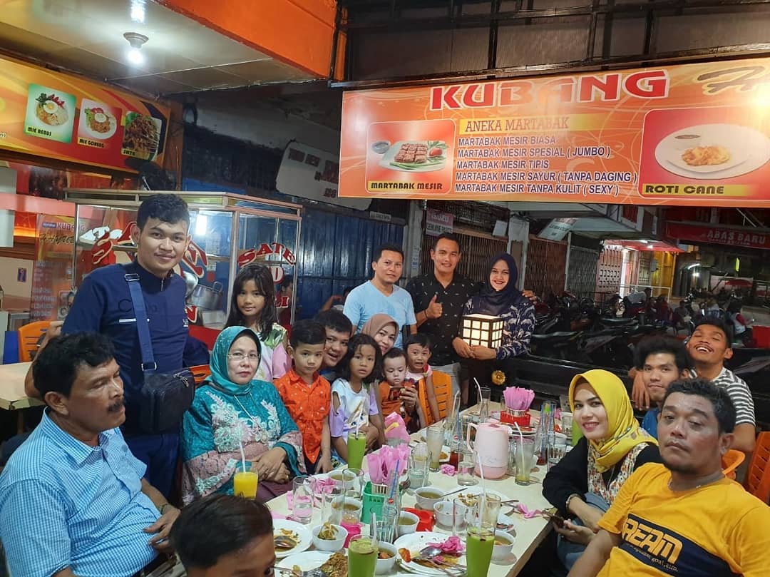 Tempat makan di padang raya restoran rumah medan malang pekanbaru manado palembang jogja ampera makassar enak terdekat panjang jakarta alam sutera denpasar yogyakarta pontianak padangsidimpuan yang nusantara roda baru kota ancol plaza andalas murah dan magelang tasikmalaya kelapa gading upik balikpapan selatan pusat hayam wuruk cibubur palu penang natrabu nasi taplau tebet luar negeri kuala lumpur samarinda jalan sabang amerika menarik indonesia 86 sulawesi bulan lama ar razzaq anda asli basko bandara bypass bintaro cermin cirebon cikini cilegon cilacap cimahi cianjur cibinong depok daan mogot dago dumai demak bandung dipati ukur era semarang express pluit elok saiyo fatmawati filipina fuja fajar family sakato citra franchise gor