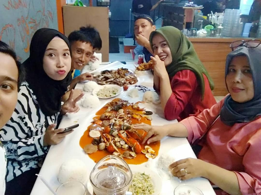 10 Rekomendasi Tempat Makan Enak di Margonda Bisa Untuk Keluarga Yang Wajib Disinggahi 1